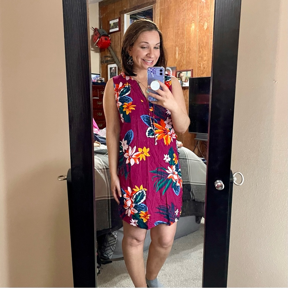 Old Navy purple floral Hawaiian dress